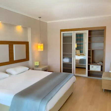 Royal Asarlik 5*